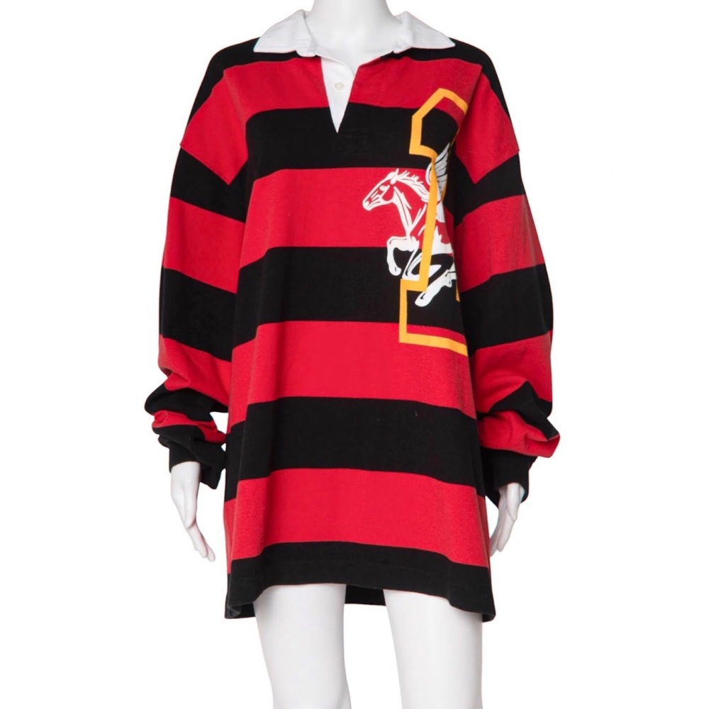 Kim Kardashians Vaquera Polo shirt/sweater